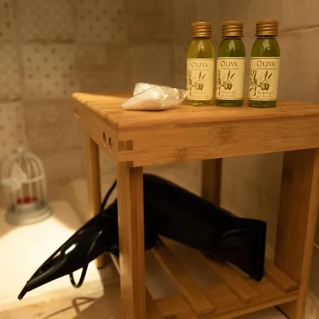 Leavi Oda ve Kahvaltı 4*