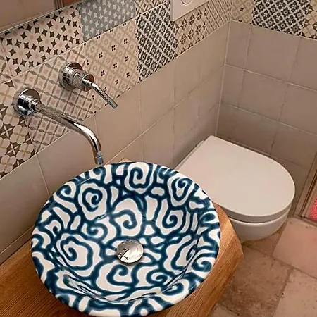 Oda ve Kahvaltı Leavi 4*